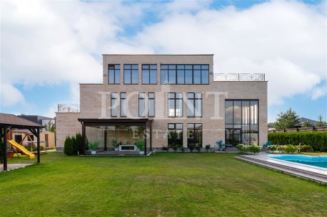 Шато Соверен (Chateau Souverain) Шато Соверен (Chateau Souverain)